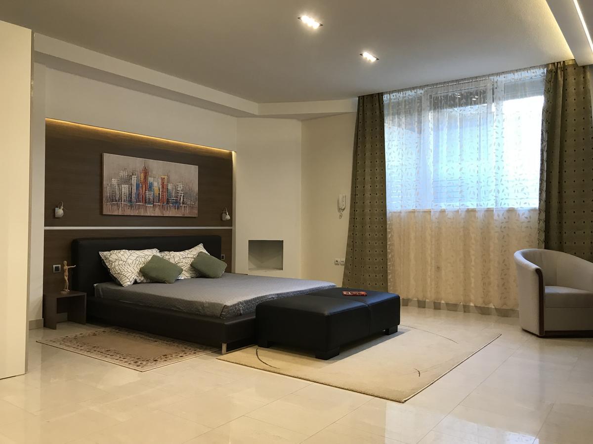 דירות Centar Lux ורסאק מראה חיצוני תמונה