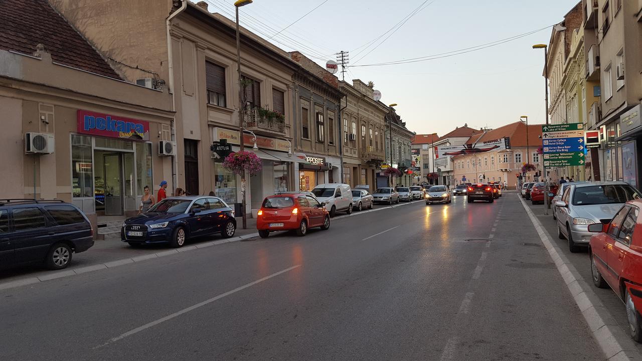 דירות Centar Lux ורסאק מראה חיצוני תמונה